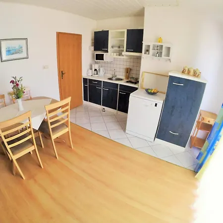 Mit Grill, Terrasse Und Garten Apartment