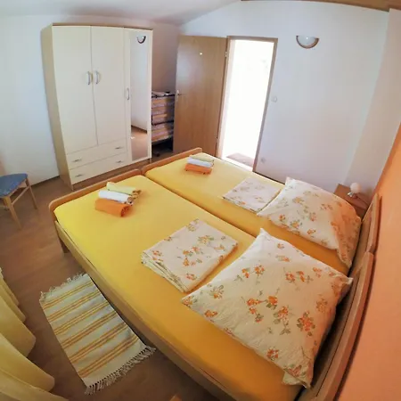 Apartment Mit Grill, Terrasse Und Garten *